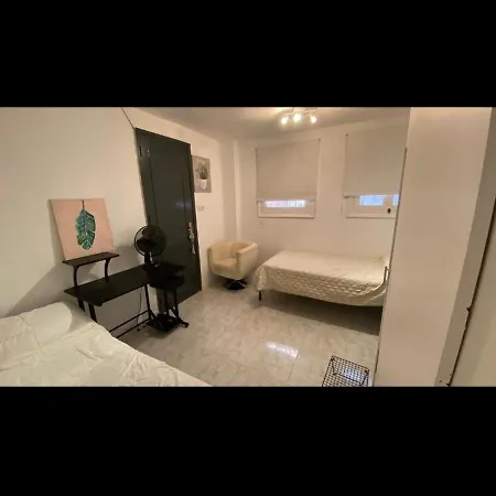 Piso Centro アパート